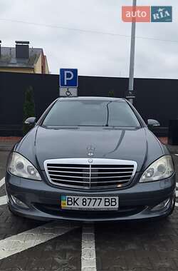 Mercedes-Benz S-Class  2007