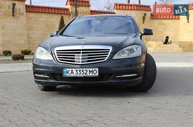 Mercedes-Benz S-Class  2011