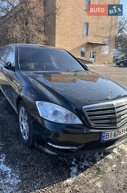 Mercedes-Benz S-Class  2005