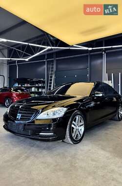 Mercedes-Benz S-Class  2009