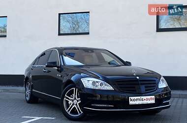 Mercedes-Benz S-Class  2013