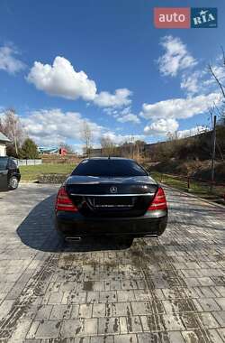 Mercedes-Benz S-Class 2012