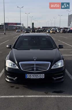 Mercedes-Benz S-Class  2010