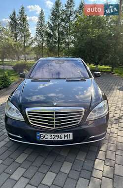 Mercedes-Benz S-Class  2013