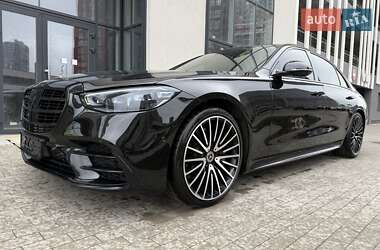 Mercedes-Benz S-Class  2021