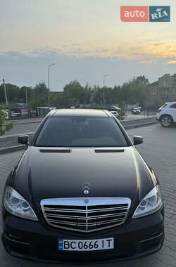 Mercedes-Benz S-Class  2007