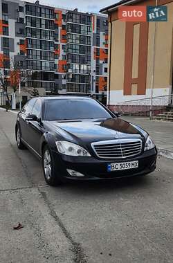 Mercedes-Benz S-Class  2006