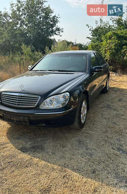 Mercedes-Benz S-Class  2001