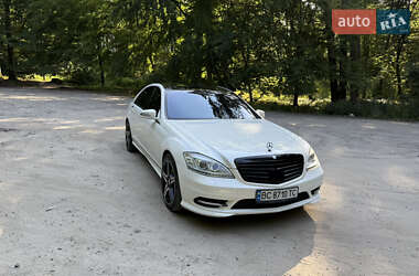 Mercedes-Benz S-Class  2010