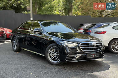 Mercedes-Benz S-Class  2022