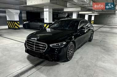 Mercedes-Benz S-Class  2021