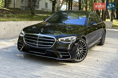 Mercedes-Benz S-Class  2023