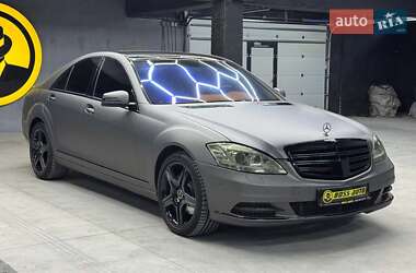 Mercedes-Benz S-Class  2008