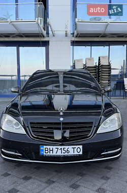 Mercedes-Benz S-Class  2011