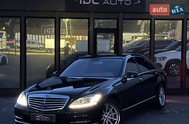 Mercedes-Benz S-Class  2006