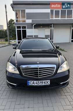 Mercedes-Benz S-Class  2011