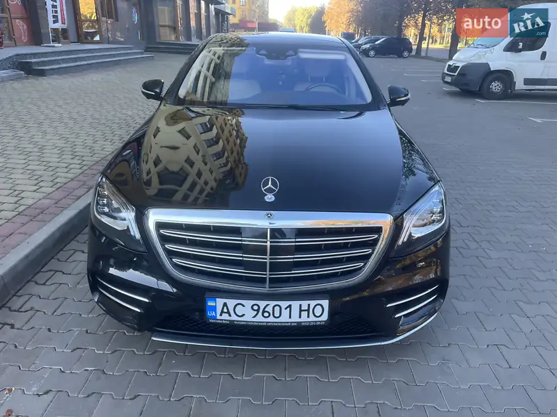 Mercedes-Benz S-Class