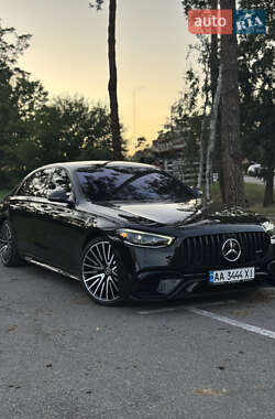 Mercedes-Benz S-Class  2022