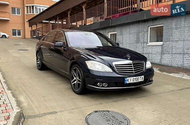 Mercedes-Benz S-Class 2012