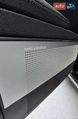 Mercedes-Benz S-Class  2010