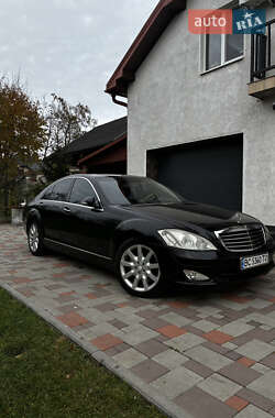 Mercedes-Benz S-Class  2008