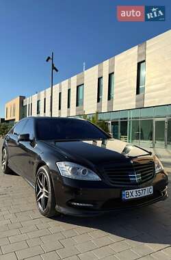 Mercedes-Benz S-Class 2011