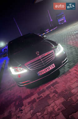 Mercedes-Benz S-Class  2009