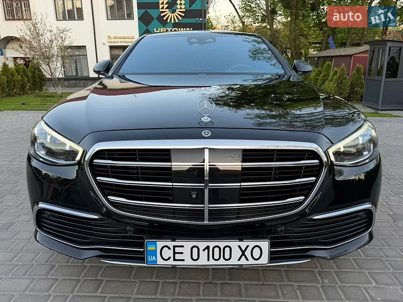 Mercedes-Benz S-Class