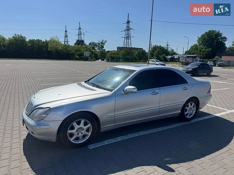 Mercedes-Benz S-Class