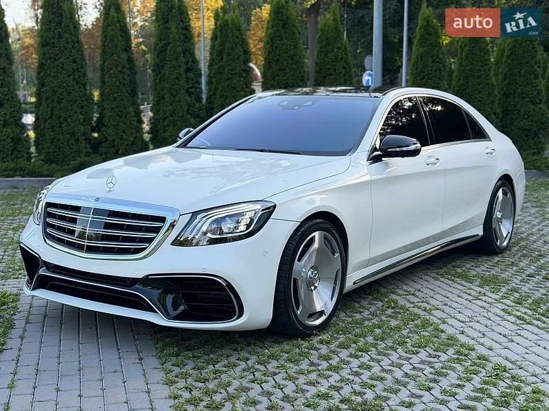 Mercedes-Benz S-Class