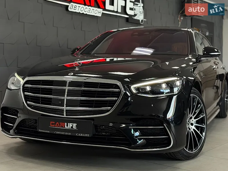 Mercedes-Benz S-Class