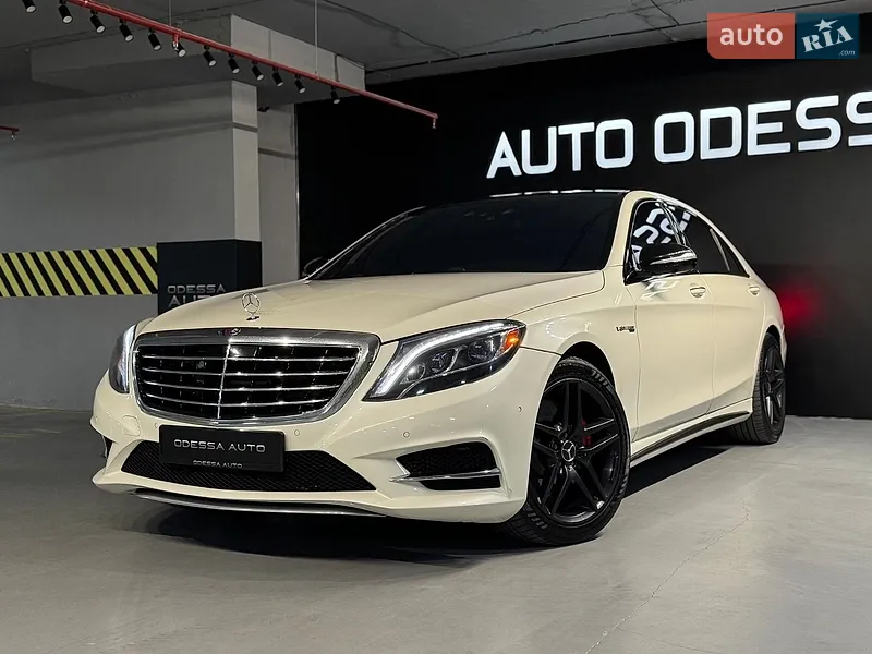 Mercedes-Benz S-Class