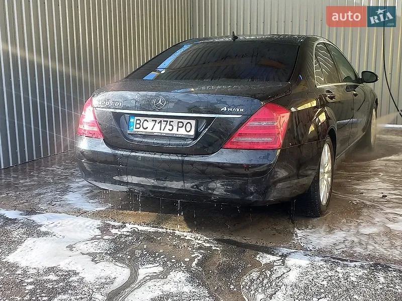 Mercedes-Benz S-Class 2008