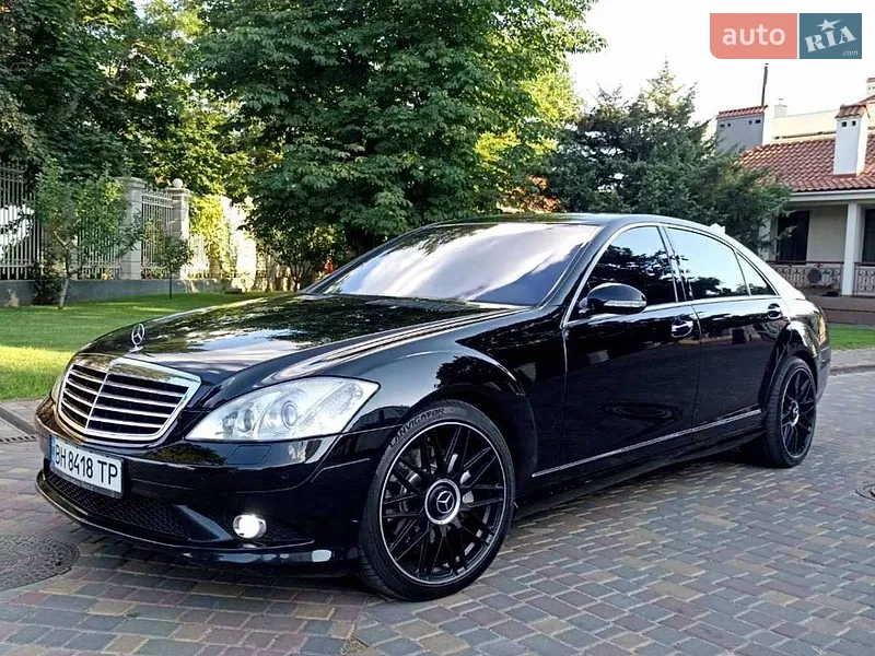 Mercedes-Benz S-Class