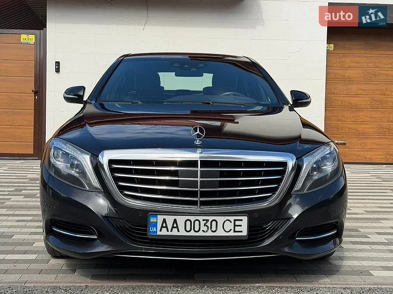 Mercedes-Benz S-Class