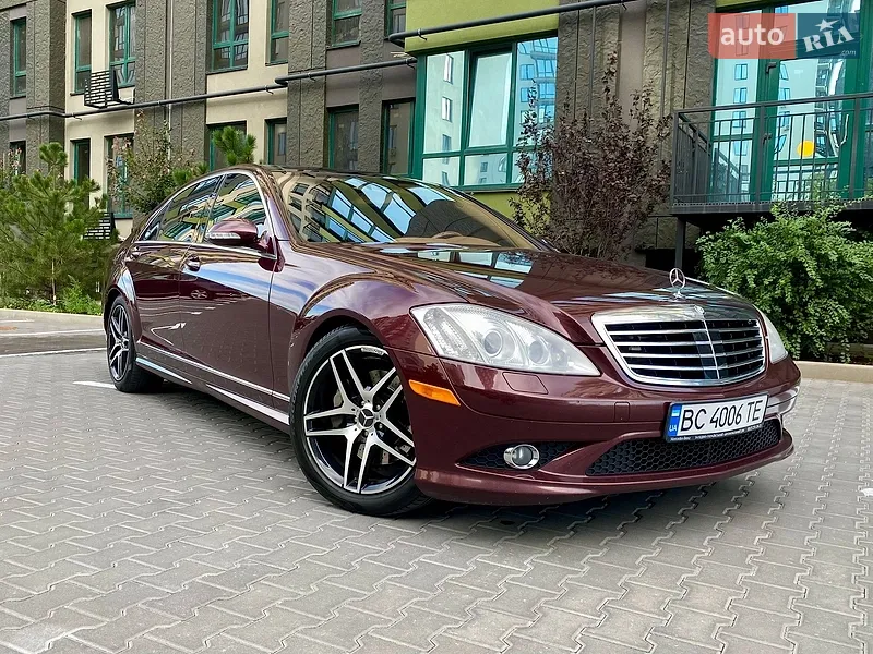 Mercedes-Benz S-Class