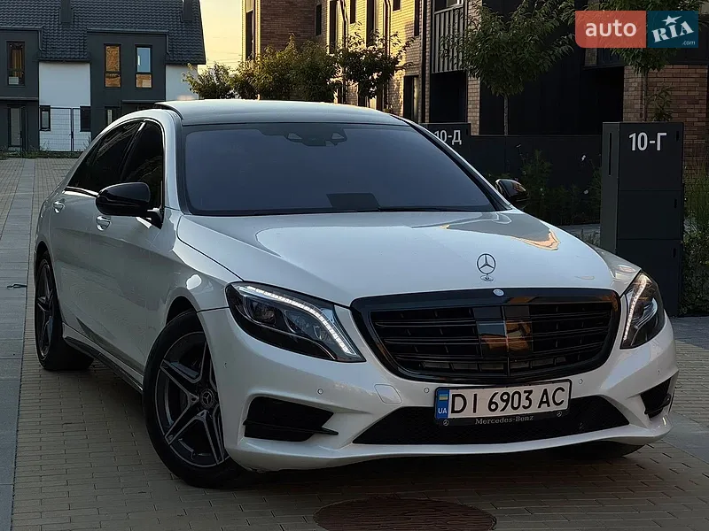 Mercedes-Benz S-Class