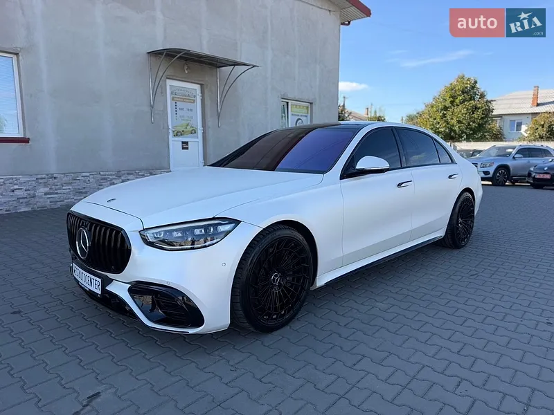 Mercedes-Benz S-Class