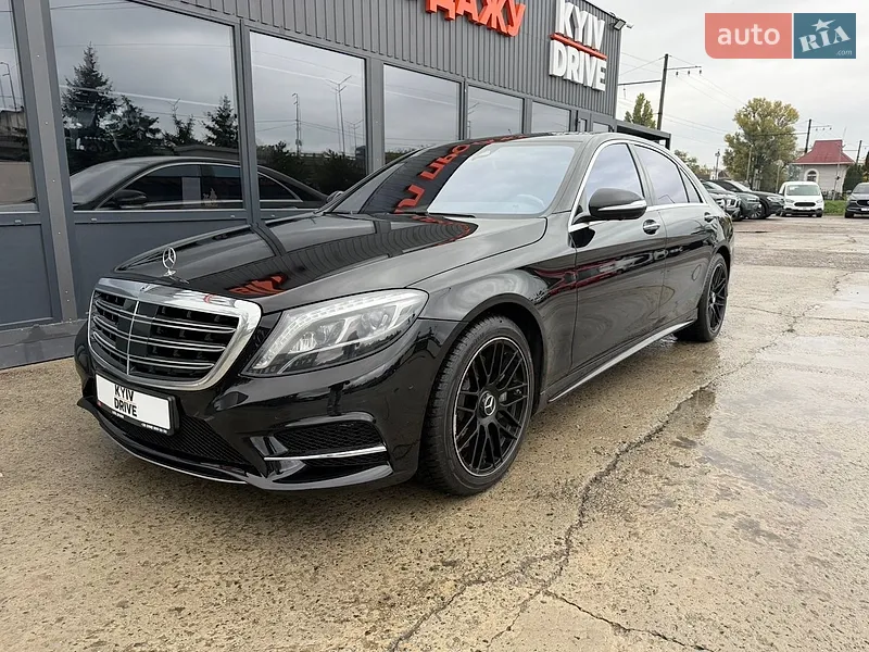 Mercedes-Benz S-Class