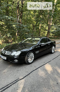 Mercedes-Benz SL-Class  2005