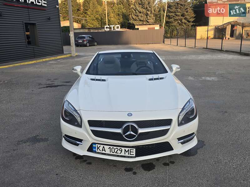 Mercedes-Benz SL-Class