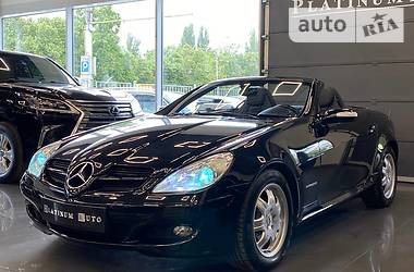 Mercedes-Benz SLK-Class  2005