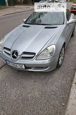 Mercedes-Benz SLK-Class  2004