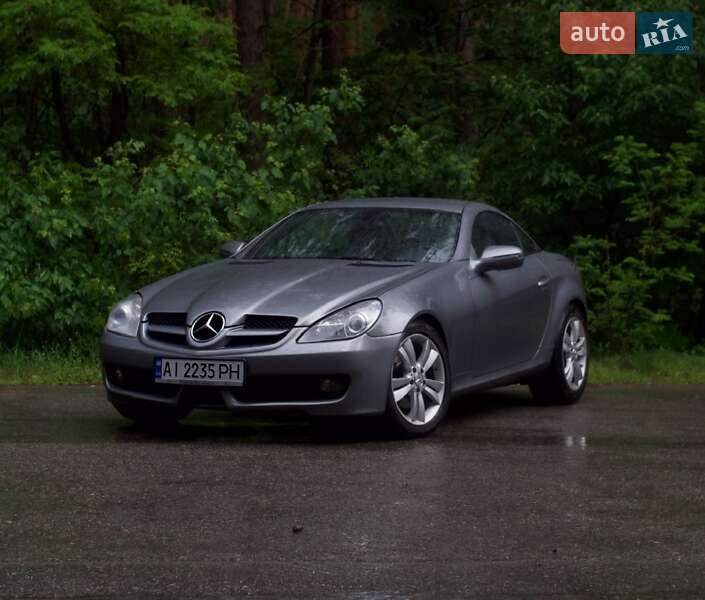 Mercedes-Benz SLK-Class