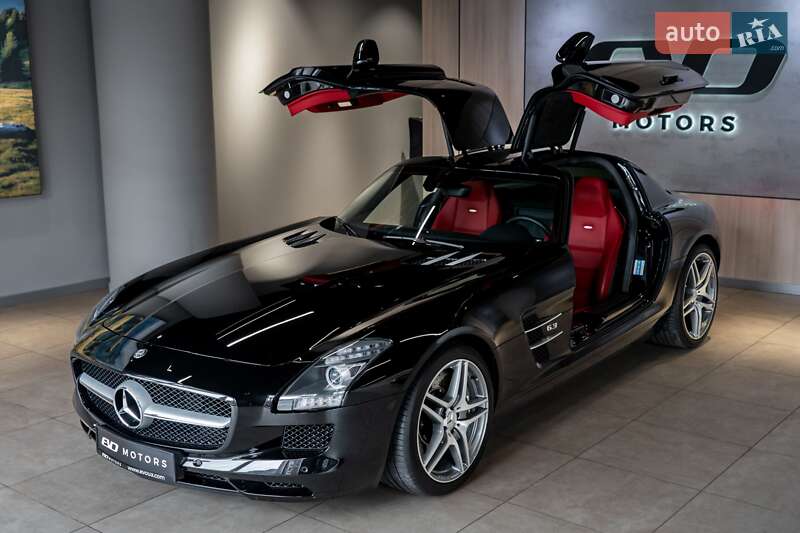 Купе Mercedes-Benz SLS AMG