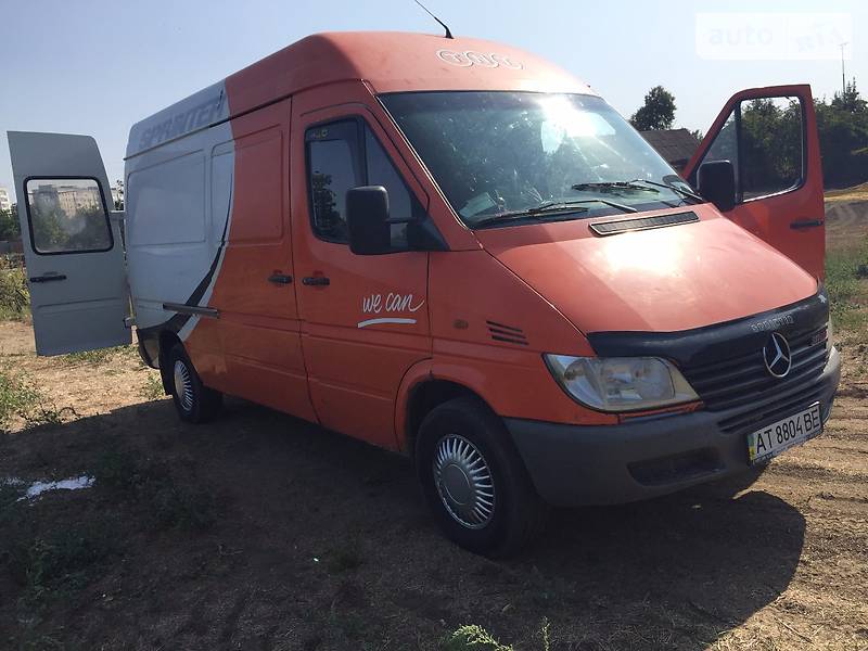 Mercedes-Benz Sprinter 2000 года