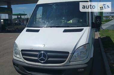 Mercedes-Benz Sprinter  2011