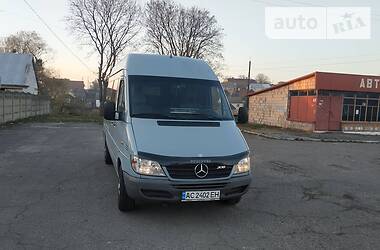 Mercedes-Benz Sprinter  2004