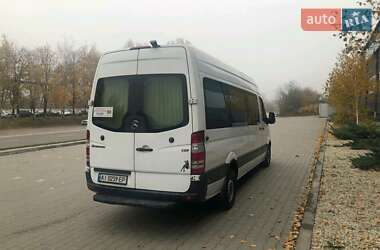 Mercedes-Benz Sprinter  2011