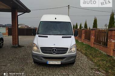 Mercedes-Benz Sprinter  2012